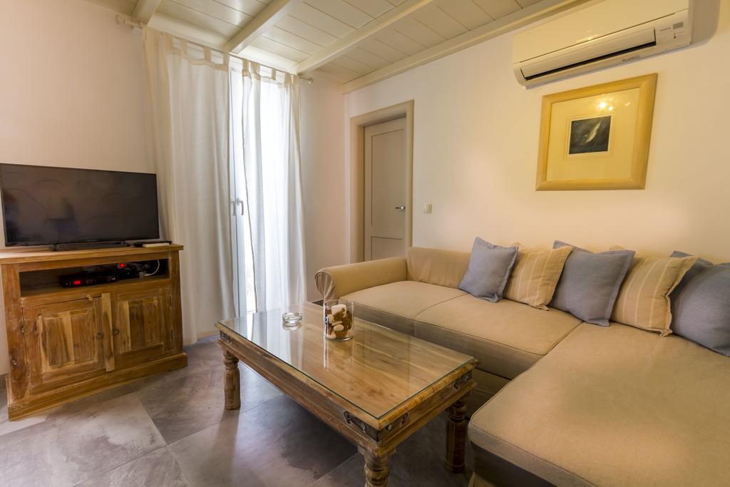 Lavish Suites Agios Ioannis Diakoftis ภายนอก รูปภาพ